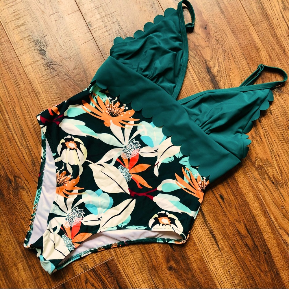 CUPSHE- Teal and Floral- One Piece Swimsuit-Medium